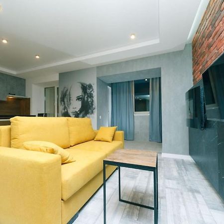 Ferienwohnung 7 Вулиця Саксаганського Kiew Exterior foto