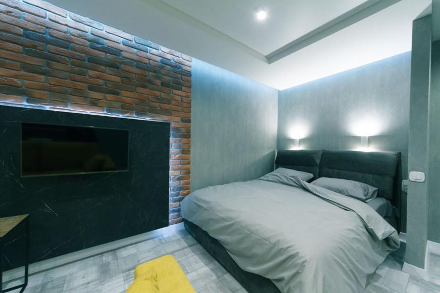 Ferienwohnung 7 Вулиця Саксаганського Kiew Exterior foto